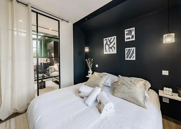 L\'Azur Chaleureux Et Cocooning