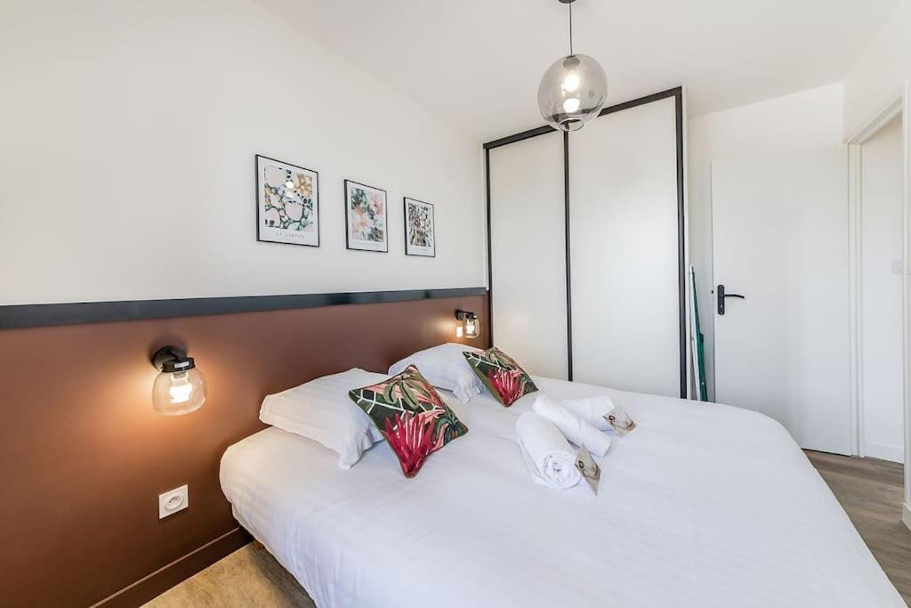 L'azur Chaleureux Et Cocooning Apartment